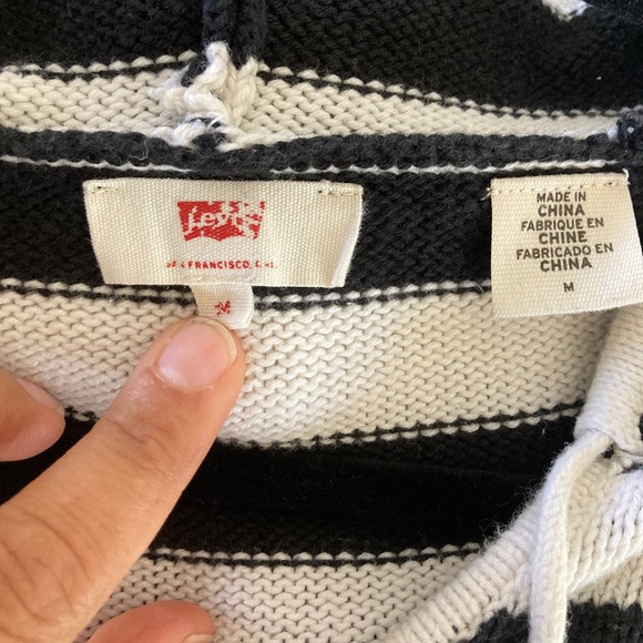 Levi’s Women's Striped Crochet Sweater Hoodie - Black & White - Size M - Picture 6 of 7